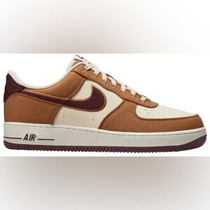 Nike Men's Air Force 1 '07 LV8 Shoes